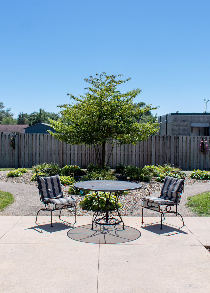 Austin MN 15th Ave. Memory Care Patio